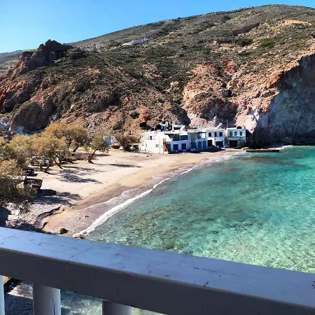 Holiday home Vrachos House By The Sea Firopotamos