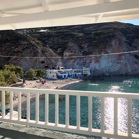 Holiday home Vrachos House By The Sea Firopotamos
